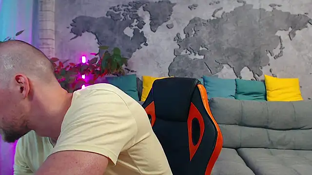 VikingChrisss online show from July 19, 10:30 am