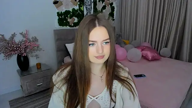 Snapshot of MiracleCurly chatting on February 26, 5:07 pm MiracleCurly online show from February 26, 5:07 pm