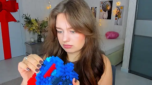 Snapshot of MiracleCurly chatting on March 6, 10:26 pm MiracleCurly online show from March 6, 10:26 pm