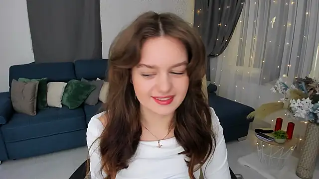 Snapshot of MiracleCurly chatting on March 9, 1:15 pm MiracleCurly online show from March 9, 1:15 pm