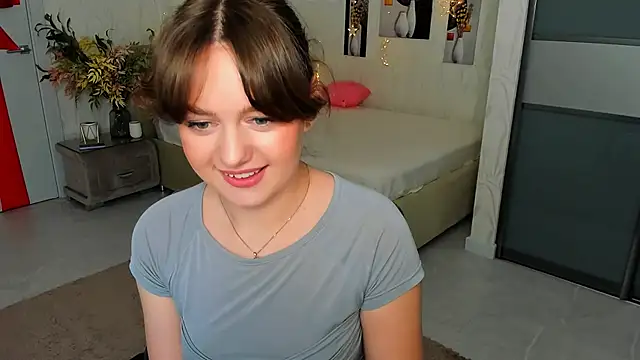 Snapshot of MiracleCurly chatting on March 11, 7:25 pm MiracleCurly online show from March 11, 7:25 pm