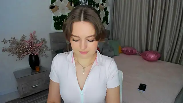 Snapshot of MiracleCurly chatting on March 14, 10:16 pm MiracleCurly online show from March 14, 10:16 pm