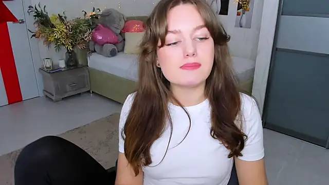 Snapshot of MiracleCurly chatting on March 16, 4:23 pm MiracleCurly online show from March 16, 4:23 pm