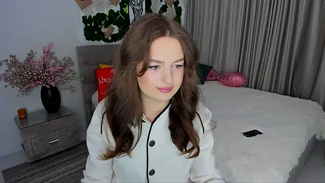 Snapshot of MiracleCurly chatting on March 22, 4:04 pm MiracleCurly online show from March 22, 4:04 pm