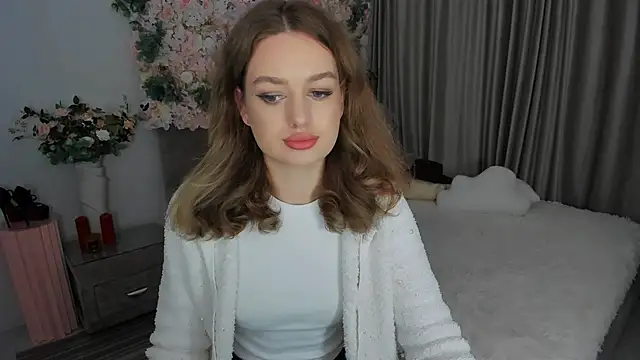 Snapshot of MiracleCurly chatting on October 7, 7:22 pm MiracleCurly online show from October 7, 7:22 pm