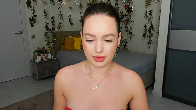 Snapshot of MiracleCurly chatting on December 2, 6:03 pm MiracleCurly online show from December 2, 6:03 pm