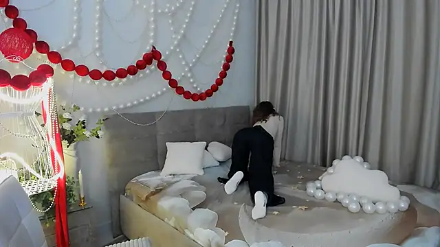 MiracleCurly online show from February 7, 10:19 am