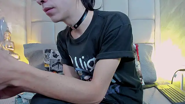 Snapshot of Hecatee_77 chatting on October 29, 7:59 pm Hecatee 77 online show from October 29, 7:59 pm