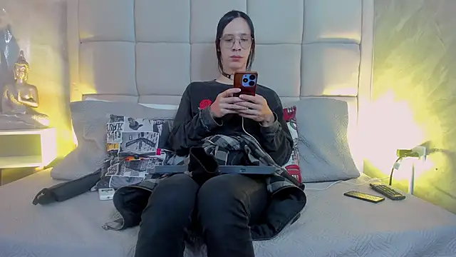 Snapshot of Hecatee_77 chatting on October 30, 7:47 pm Hecatee 77 online show from October 30, 7:47 pm