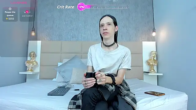 Hecatee 77 online show from March 31, 7:36 pm