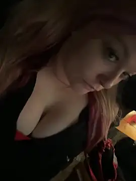 Cumslutsnowbunnie69 online show from October 18, 12:57 am