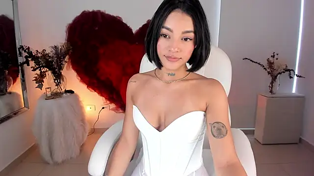 Snapshot of ninaa_sky chatting on February 16, 3:38 pm ninaa sky online show from February 16, 3:38 pm