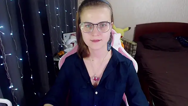 Snapshot of MissBrightShine chatting on January 16, 12:53 pm MissBrightShine online show from January 16, 12:53 pm