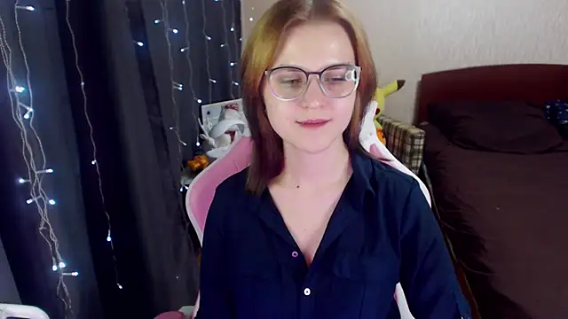 Snapshot of MissBrightShine chatting on January 17, 4:47 pm MissBrightShine online show from January 17, 4:47 pm