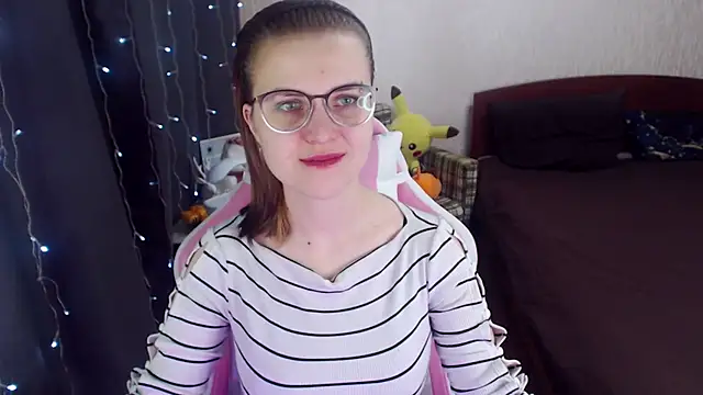 Snapshot of MissBrightShine chatting on February 7, 10:08 am MissBrightShine online show from February 7, 10:08 am