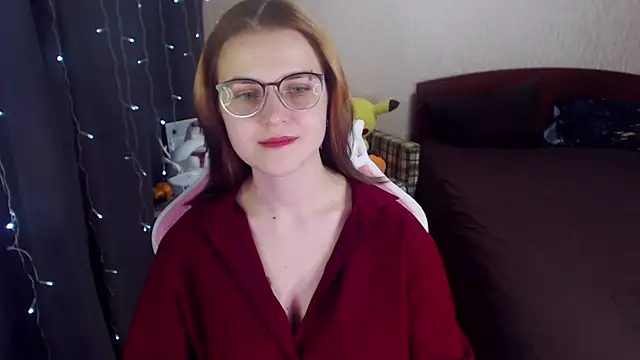 Snapshot of MissBrightShine chatting on February 12, 12:55 pm MissBrightShine online show from February 12, 12:55 pm