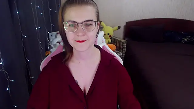 Snapshot of MissBrightShine chatting on February 13, 3:56 pm MissBrightShine online show from February 13, 3:56 pm