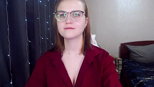 Snapshot of MissBrightShine chatting on February 16, 4:21 pm MissBrightShine online show from February 16, 4:21 pm