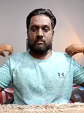 Snapshot of Rayansmith_ chatting on February 15, 8:33 pm Rayansmith online show from February 15, 8:33 pm