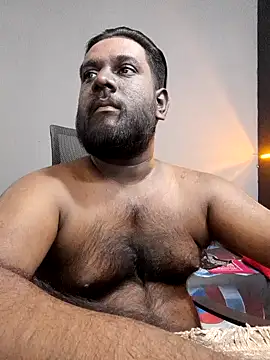 Snapshot of Rayansmith_ chatting on February 16, 12:43 pm Rayansmith online show from February 16, 12:43 pm