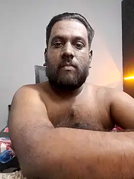 Snapshot of Rayansmith_ chatting on February 17, 1:36 am Rayansmith online show from February 17, 1:36 am