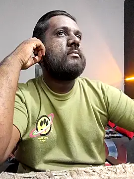 Snapshot of Rayansmith_ chatting on February 20, 8:47 pm Rayansmith online show from February 20, 8:47 pm