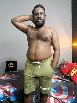 Snapshot of Rayansmith_ chatting on February 21, 12:50 pm Rayansmith online show from February 21, 12:50 pm