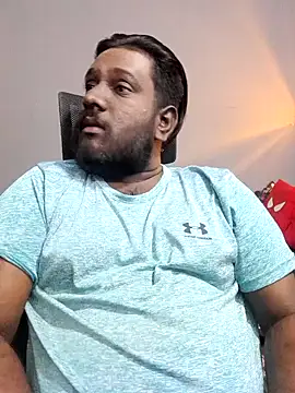 Snapshot of Rayansmith_ chatting on February 25, 9:13 pm Rayansmith online show from February 25, 9:13 pm