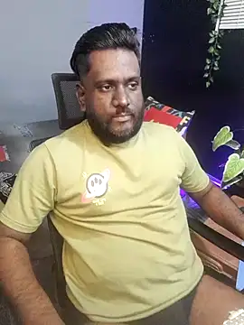 Snapshot of Rayansmith_ chatting on October 21, 10:21 pm Rayansmith online show from October 21, 10:21 pm