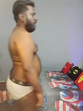 Snapshot of Rayansmith_ chatting on November 6, 2:40 pm Rayansmith online show from November 6, 2:40 pm