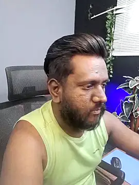 Snapshot of Rayansmith_ chatting on November 17, 6:19 am Rayansmith online show from November 17, 6:19 am