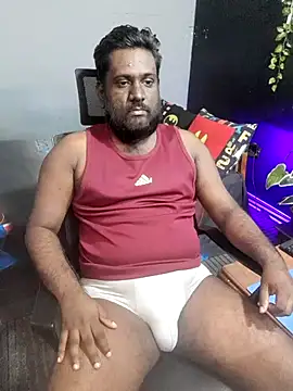 Snapshot of Rayansmith_ chatting on November 19, 10:43 pm Rayansmith online show from November 19, 10:43 pm