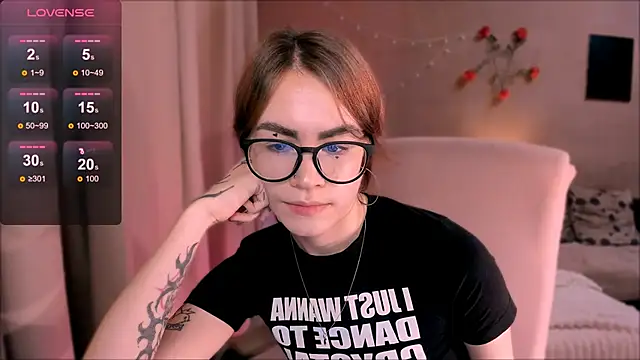 Snapshot of _selectrra chatting on November 26, 7:26 pm selectrra online show from November 26, 7:26 pm