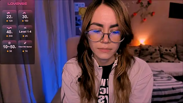  selectrra online show from February 6, 8:23 pm