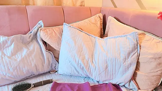 Satuurn  online show from March 28, 2:38 pm