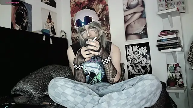 kiiler queen online show from April 10, 5:28 pm