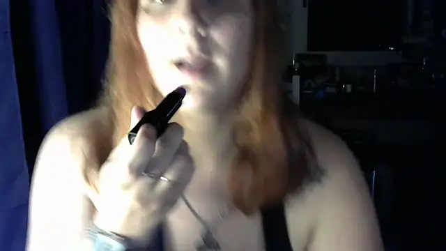 Snapshot of black_lady731 chatting on December 16, 1:32 am black lady731 online show from December 16, 1:32 am