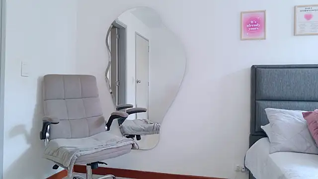 Mar 333 online show from March 12, 8:10 pm