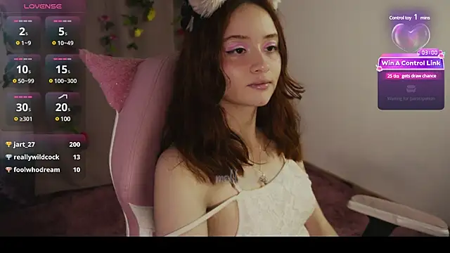 Snapshot of molly_russell chatting on February 18, 11:52 pm molly russell online show from February 18, 11:52 pm