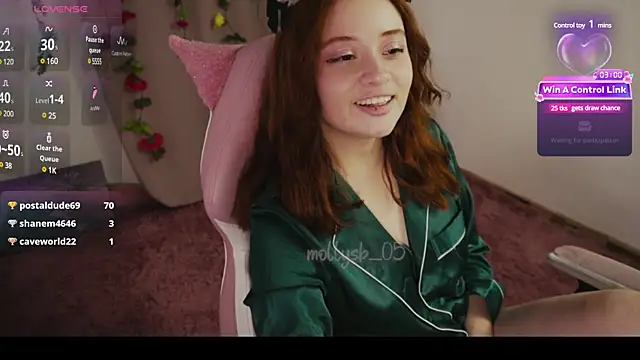 Snapshot of molly_russell chatting on March 3, 7:39 pm molly russell online show from March 3, 7:39 pm