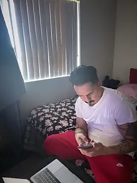 PeterGrandee online show from November 20, 5:34 pm