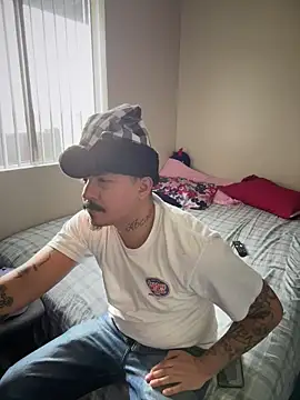 PeterGrandee online show from December 22, 9:34 pm