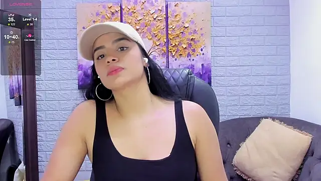 Snapshot of Paula_Desousa chatting on October 24, 7:32 pm Paula Desousa online show from October 24, 7:32 pm