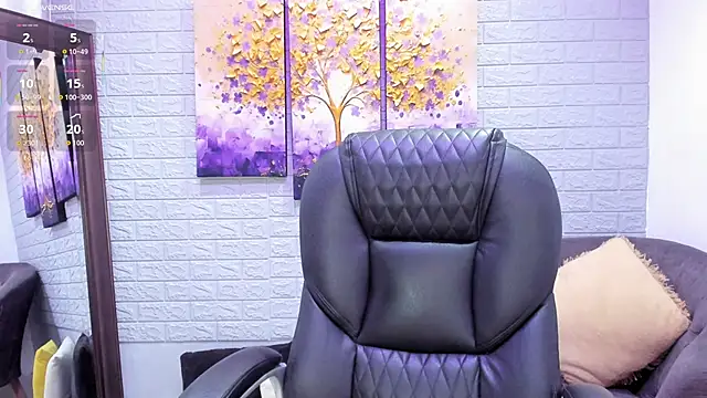 Snapshot of Paula_Desousa chatting on November 29, 7:28 pm Paula Desousa online show from November 29, 7:28 pm