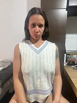 Snapshot of hotcookie28 chatting on November 8, 8:51 pm hotcookie28 online show from November 8, 8:51 pm