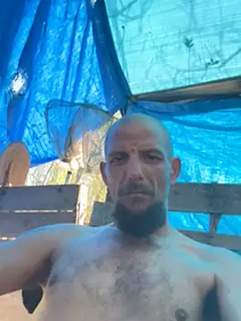 Snapshot of 420rickie420 chatting on March 17, 7:58 pm 420rickie420 online show from March 17, 7:58 pm