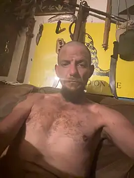 Snapshot of 420rickie420 chatting on March 18, 3:42 am 420rickie420 online show from March 18, 3:42 am