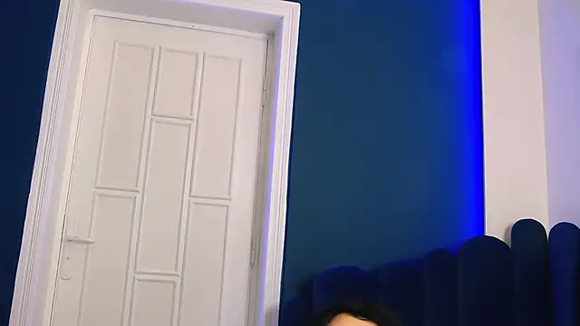 Snapshot of BeeaMayer chatting on January 24, 1:03 pm BeeaMayer online show from January 24, 1:03 pm