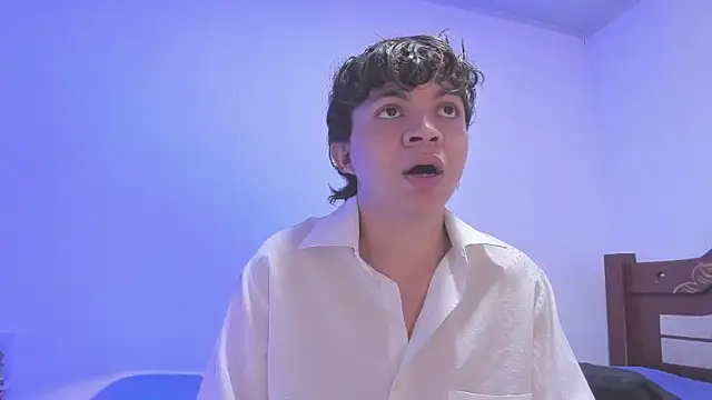 Snapshot of Lucaas_King chatting on January 20, 2:03 pm Lucaas King online show from January 20, 2:03 pm