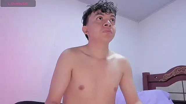 Snapshot of Lucaas_King chatting on February 3, 7:31 pm Lucaas King online show from February 3, 7:31 pm